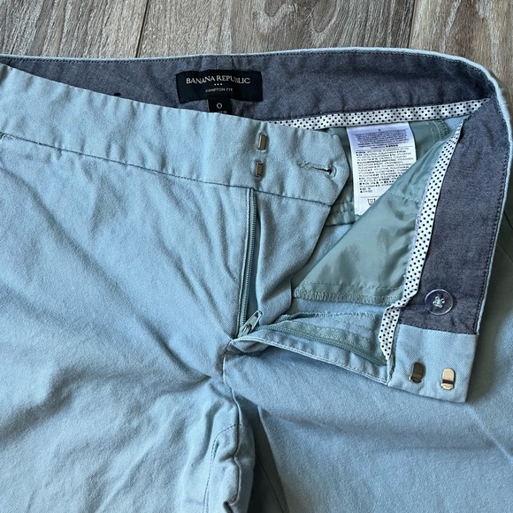 Banana Republic Hampton Fit Cropped Light Blue Khaki Pants - Picture 5 of 9